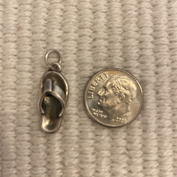James Avery Retired Flip Flop Charm 925 stamped - Picture 6 of 6